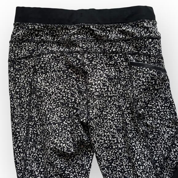 Lole Women's Black & Gray Geometric Sheer Side Activewear 7/8 Leggings Size S - Picture 9 of 13